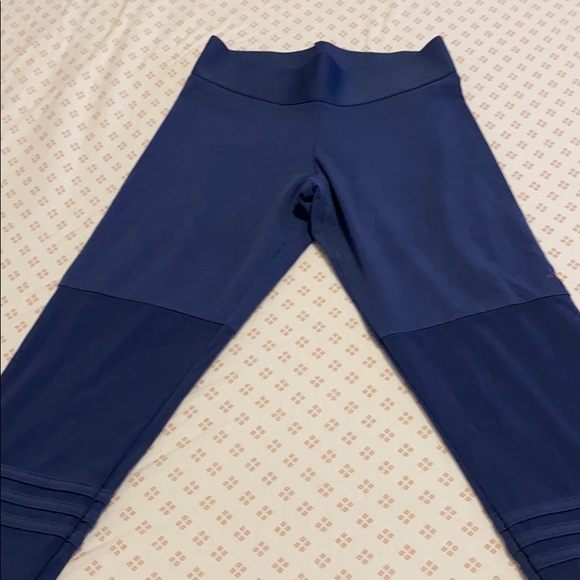New without tags, Adidas cotton and mesh leggings - Picture 2 of 4